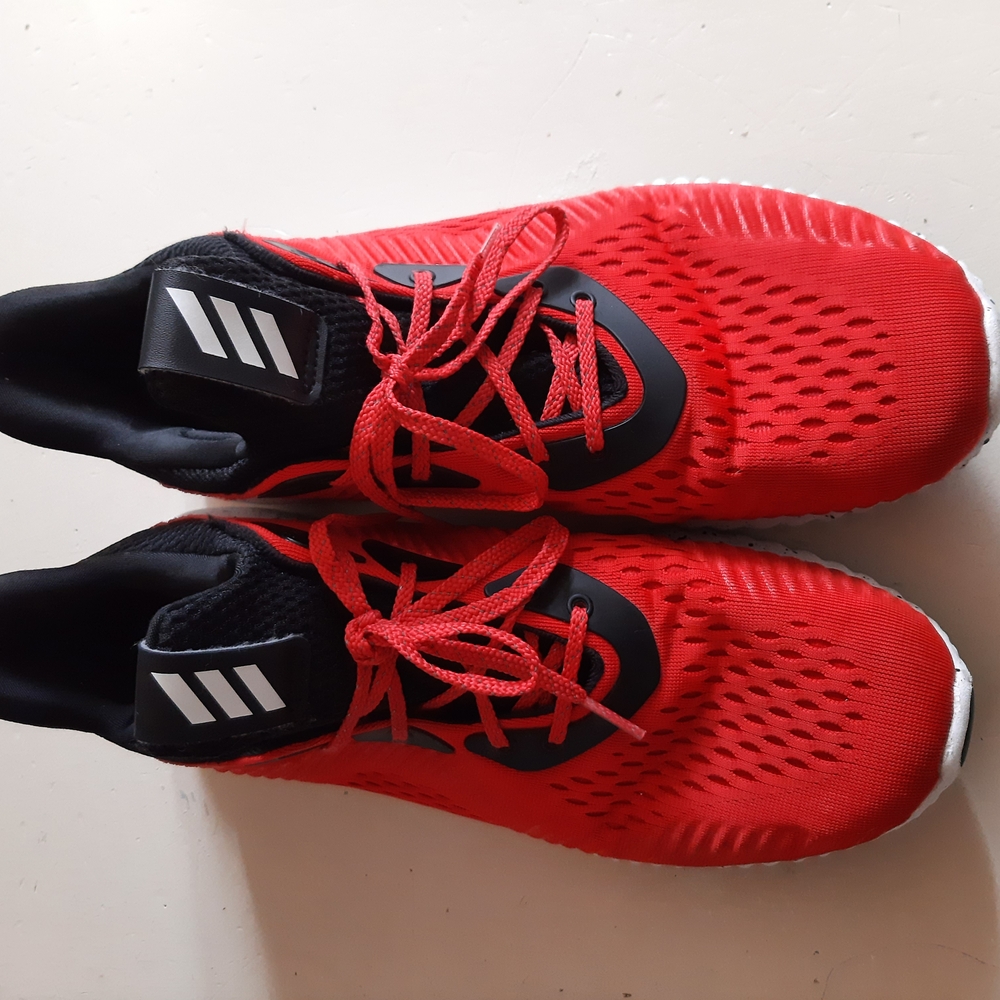 Adidas Red and Black Running Shoes - Picture 2 of 5